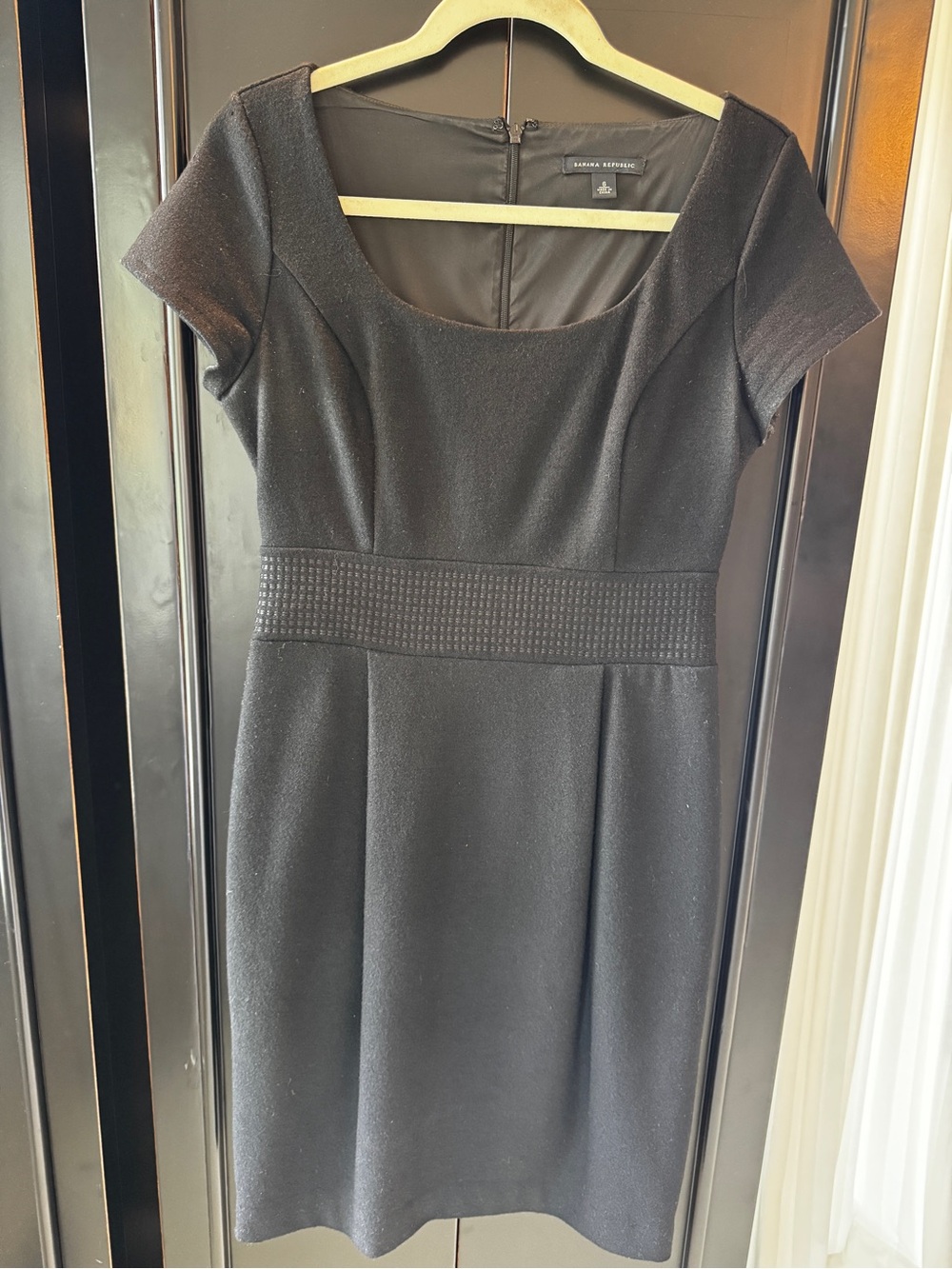 Banana Republic Black Scoop Neck Sheath Dress